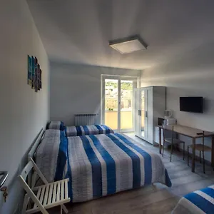 https://eleven-suite.hotelitalianriviera.com